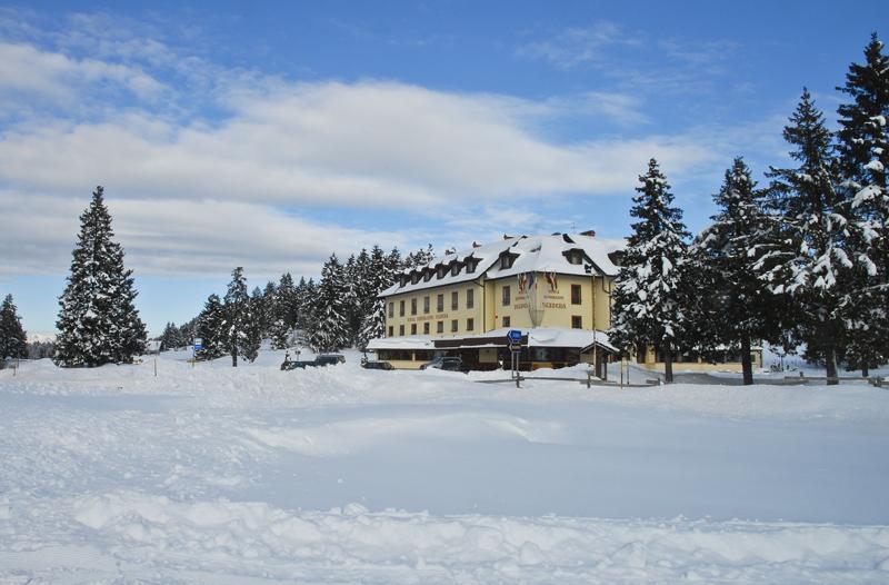 Hotel Vezzena Malga Postesina Exterior foto