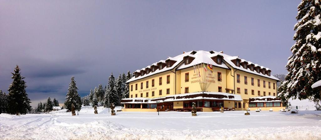 Hotel Vezzena Malga Postesina Exterior foto